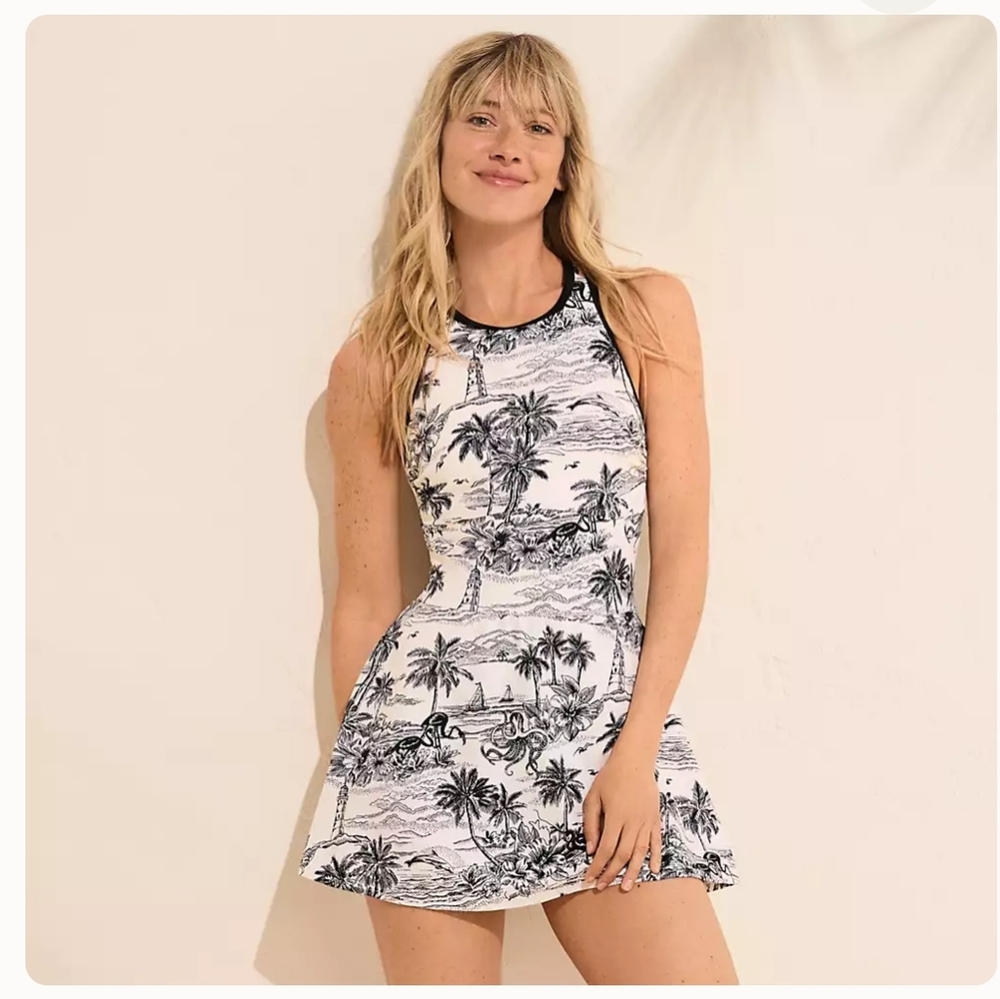 Lands' End Black and Cream Tropical Skirted One Piece Swim Dress